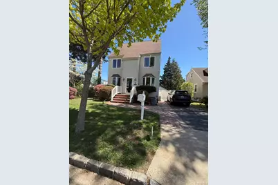 116 West Avenue, Hicksville, NY 11801 - Photo 2