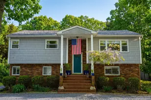 50 Runnymeade Dr, East Hampton, NY 11937 - Photo 2