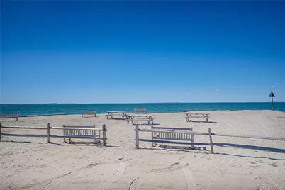 50 Runnymeade Drive, East Hampton, NY 11937 - Photo 42