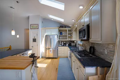 50 Runnymeade Drive, East Hampton, NY 11937 - Photo 10