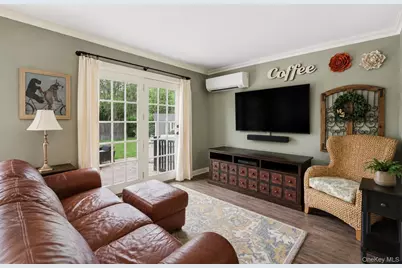 6 Lea Avenue, Manorville, NY 11949 - Photo 8