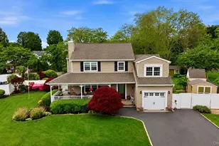 6 Lea Ave, Manorville, NY 11949 - Photo 2