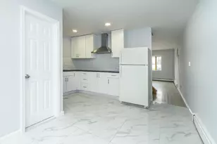 61 Kingfisher Rd, Levittown, NY 11756 - Photo 18