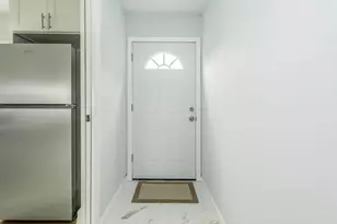 61 Kingfisher Rd, Levittown, NY 11756 - Photo 2