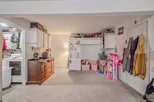 35 Franklin Ave, Mastic, NY 11950 - Photo 18