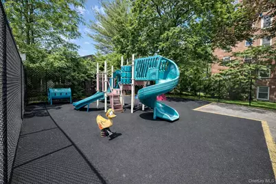 209-25 18th Avenue #6D, Bayside, NY 11360 - Photo 32