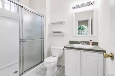 2 Lincoln Avenue, Islip Terrace, NY 11752 - Photo 18