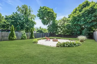 2 Lincoln Avenue, Islip Terrace, NY 11752 - Photo 24