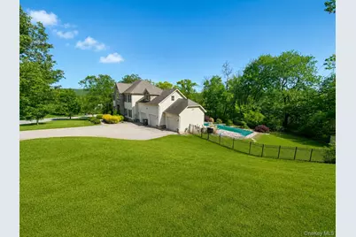 3 Alloway Crescent, Highland Mills, NY 10930 - Photo 4