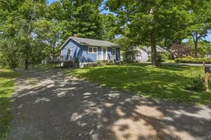 509 Center St, Newburgh, NY 12550 - Photo 2