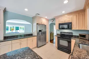 10 S Lot Rd, Smithtown, NY 11787 - Photo 12