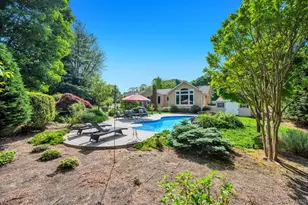 10 S Lot Rd, Smithtown, NY 11787 - Photo 42