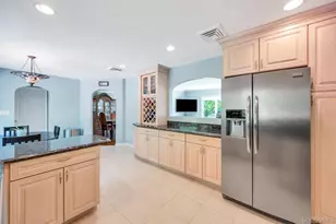 10 S Lot Rd, Smithtown, NY 11787 - Photo 10