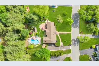 10 S Lot Road, Smithtown, NY 11787 - Photo 4