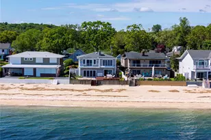 19 Oak Shore Dr, Bayville, NY 11709 - Photo 2