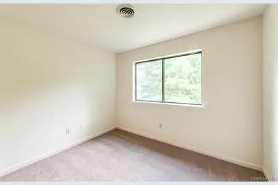 21 Topaz Run, Poughkeepsie, NY 12603 - Photo 20