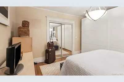 22 Mount Joy Place, New Rochelle, NY 10801 - Photo 14