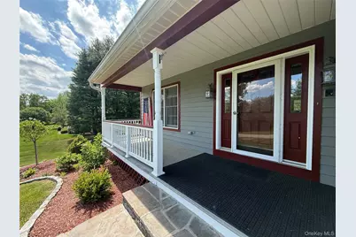 58 Hoose Boulevard, Fishkill, NY 12524 - Photo 4