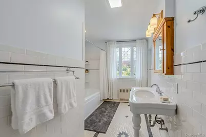 2802 Miles Avenue, Bronx, NY 10465 - Photo 24
