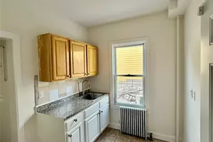 137 Lake Ave, Yonkers, NY 10703 - Photo 4