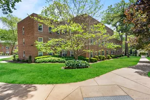 1 Edwards St, Roslyn Heights, NY 11577 - Photo 2