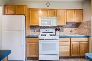 1 Edwards St, Roslyn Heights, NY 11577 - Photo 8