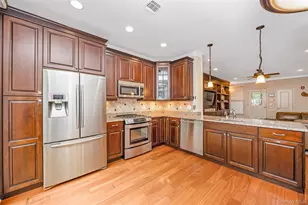246 Roosevelt Way, Westbury, NY 11590 - Photo 8