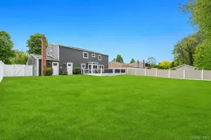 20 Canterbury Ct, Oakdale, NY 11769 - Photo 38