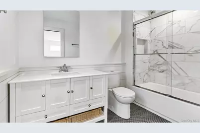 66 Crystal Drive, East Hampton, NY 11937 - Photo 16
