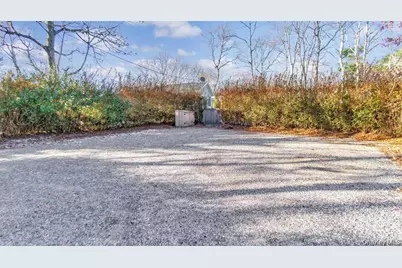 66 Crystal Drive, East Hampton, NY 11937 - Photo 20
