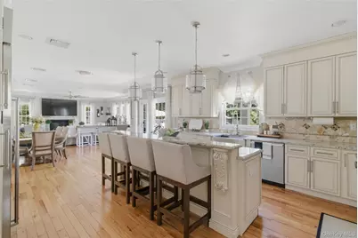 27 Davison Place, Rockville Centre, NY 11570 - Photo 16