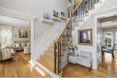 27 Davison Place, Rockville Centre, NY 11570 - Photo 10