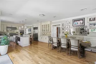 27 Davison Pl, Rockville Centre, NY 11570 - Photo 18