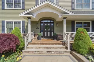 27 Davison Pl, Rockville Centre, NY 11570 - Photo 8