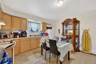 27-28 Williamsburg Dr, Newburgh, NY 12550 - Photo 30