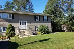 1 Humming Bird Ln, Stony Point, NY 10980 - Photo 2