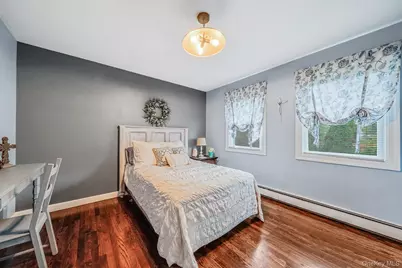 262 W 9th Street, Deer Park, NY 11729 - Photo 22