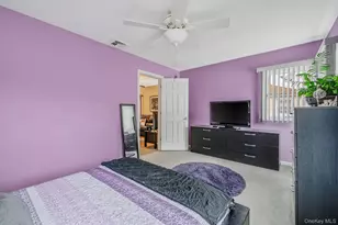10 Gordon Ave, Westbury, NY 11590 - Photo 14
