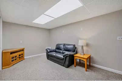 10 Gordon Avenue, Westbury, NY 11590 - Photo 18