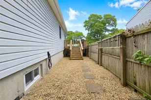 228 Hampton Ave, Mastic, NY 11950 - Photo 18