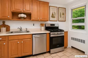 10 Dehaven Dr, Yonkers, NY 10703 - Photo 10