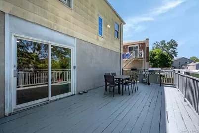 103 Kingsley Drive, Yonkers, NY 10710 - Photo 20