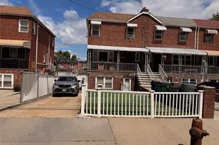 934 Balcom Ave, Bronx, NY 10465 - Photo 1