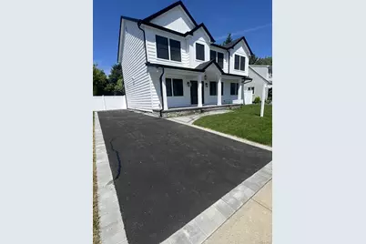 158 Lee Avenue, Hicksville, NY 11801 - Photo 2