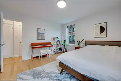 3930 52nd Street #2G, Woodside, NY 11377 - Photo 6