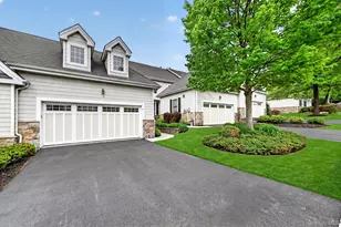 3 Pinehurst Cir, Monroe, NY 10950 - Photo 2