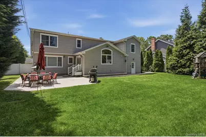 19 Gruber Drive, Glen Cove, NY 11542 - Photo 18