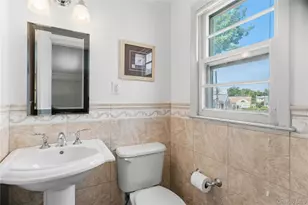 32 Elderberry Ln E, Valley Stream, NY 11581 - Photo 24