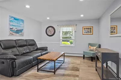 46 Hewitt Boulevard, Center Moriches, NY 11934 - Photo 18