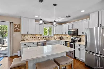 46 Hewitt Boulevard, Center Moriches, NY 11934 - Photo 10